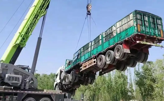 壶关道路脱困救援案例